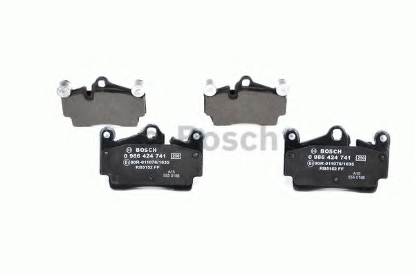 BOSCH - 0 986 424 741 - Комплект тормозных колодок, дисковый тормоз (Тормозная система)