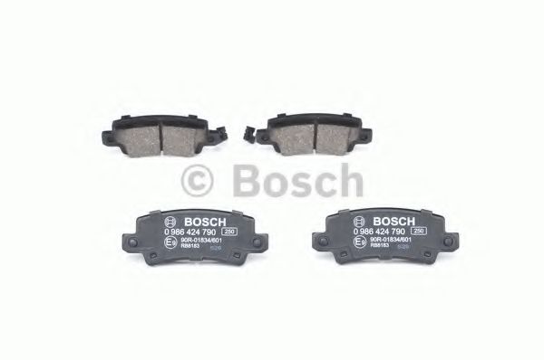 BOSCH - 0 986 424 790 - Комплект тормозных колодок, дисковый тормоз (Тормозная система)