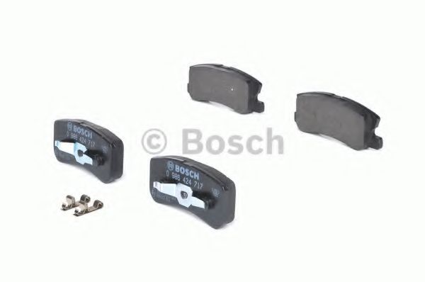 BOSCH - 0 986 424 717 - Комплект тормозных колодок, дисковый тормоз (Тормозная система)