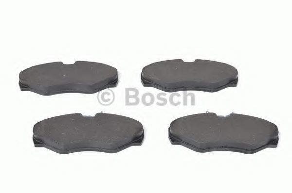 BOSCH - 0 986 424 636 - Комплект тормозных колодок, дисковый тормоз (Тормозная система)