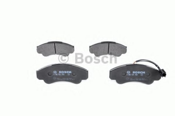 BOSCH - 0 986 424 769 - Комплект тормозных колодок, дисковый тормоз (Тормозная система)