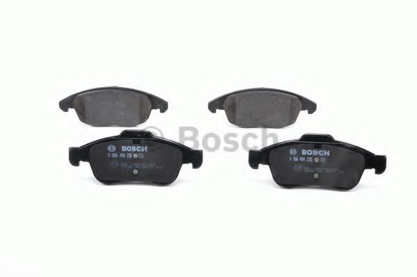 BOSCH - 0 986 494 235 - Комплект тормозных колодок, дисковый тормоз (Тормозная система)