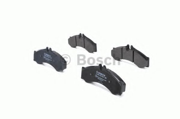 BOSCH - 0 986 424 832 - Комплект тормозных колодок, дисковый тормоз (Тормозная система)