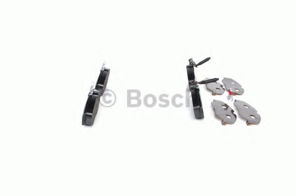 BOSCH - 0 986 424 030 - Комплект тормозных колодок, дисковый тормоз (Тормозная система)