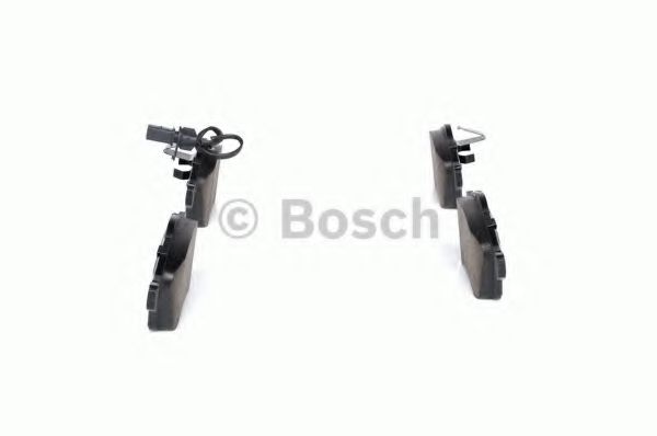 BOSCH - 0 986 424 537 - Комплект тормозных колодок, дисковый тормоз (Тормозная система)