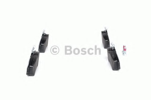 BOSCH - 0 986 424 583 - Комплект тормозных колодок, дисковый тормоз (Тормозная система)