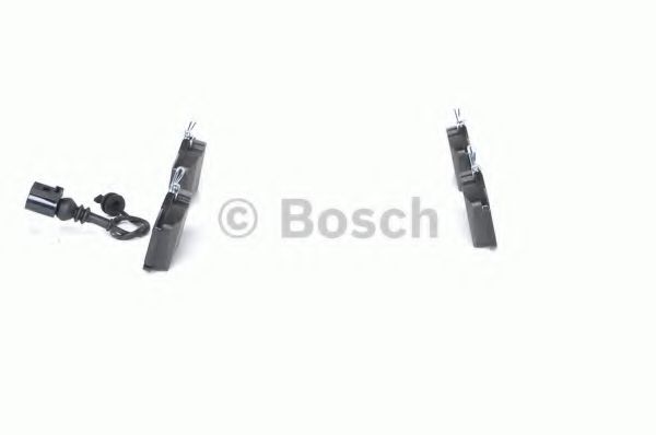 BOSCH - 0 986 424 813 - Комплект тормозных колодок, дисковый тормоз (Тормозная система)