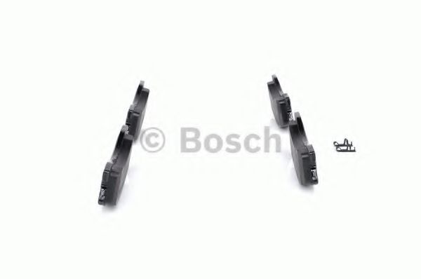 BOSCH - 0 986 424 823 - Комплект тормозных колодок, дисковый тормоз (Тормозная система)