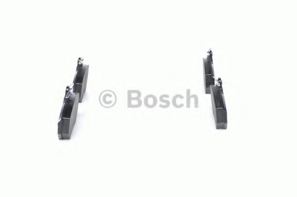 BOSCH - 0 986 460 943 - Комплект тормозных колодок, дисковый тормоз (Тормозная система)