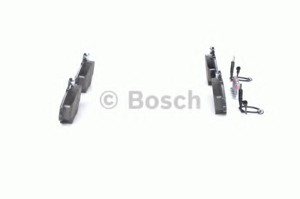 BOSCH - 0 986 467 720 - Комплект тормозных колодок, дисковый тормоз (Тормозная система)