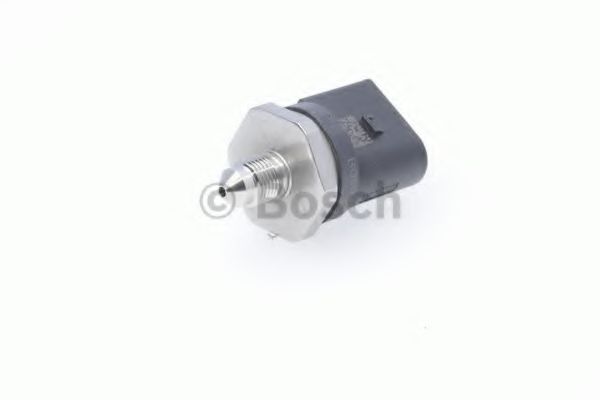 BOSCH - 0 261 545 059 - Датчик, давление подачи топлива (Приготовление смеси)