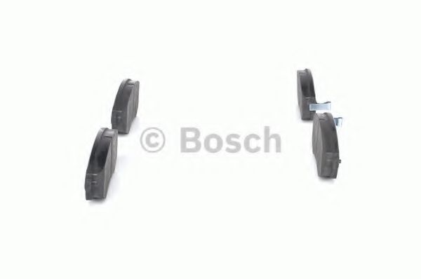 BOSCH - 0 986 424 215 - Комплект тормозных колодок, дисковый тормоз (Тормозная система)