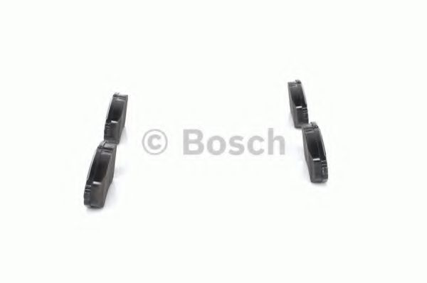 BOSCH - 0 986 424 818 - Комплект тормозных колодок, дисковый тормоз (Тормозная система)