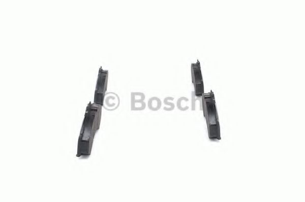 BOSCH - 0 986 424 832 - Комплект тормозных колодок, дисковый тормоз (Тормозная система)