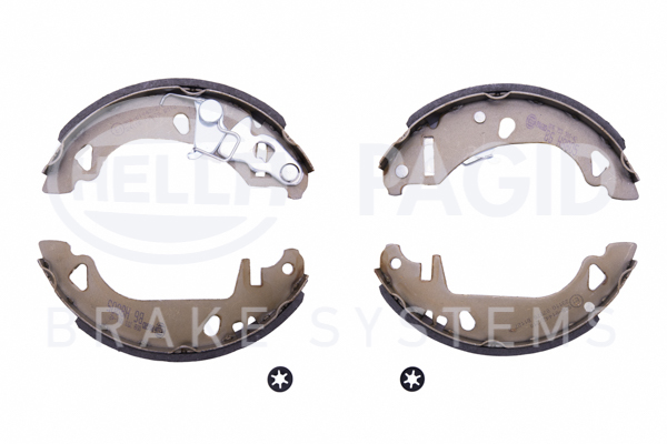 BEHR HELLA SERVICE - 8DB355001421 - Комплект тормозных колодок