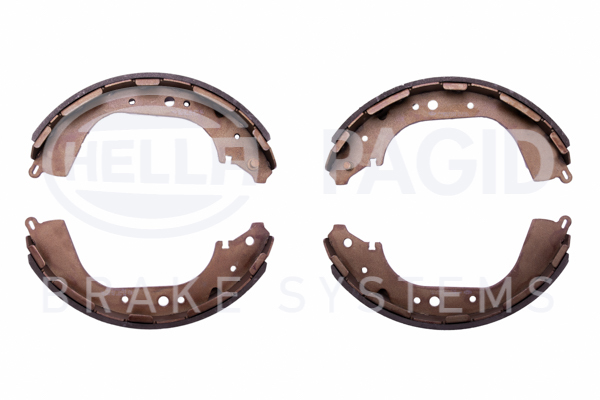 BEHR HELLA SERVICE - 8DB355002341 - Комплект тормозных колодок