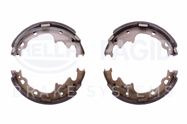 BEHR HELLA SERVICE - 8DB355002371 - Комплект тормозных колодок