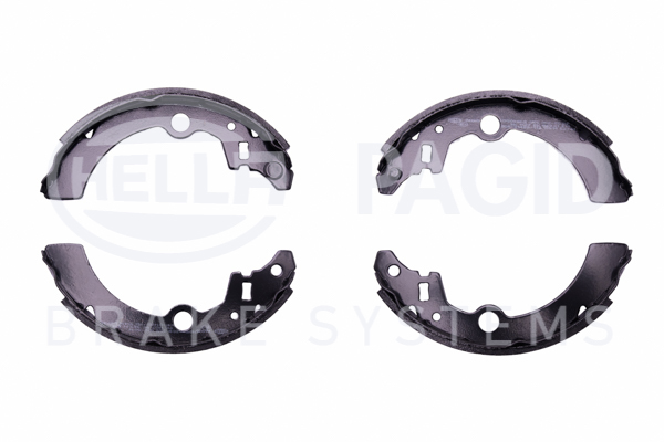 BEHR HELLA SERVICE - 8DB355002501 - Комплект тормозных колодок