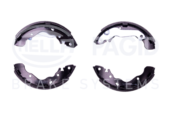 BEHR HELLA SERVICE - 8DB355002761 - Комплект тормозных колодок