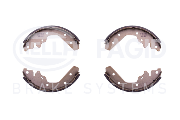 BEHR HELLA SERVICE - 8DB355002861 - Комплект тормозных колодок