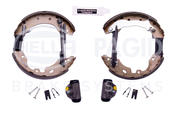 BEHR HELLA SERVICE - 8DB355004091 - Комплект тормозных колодок