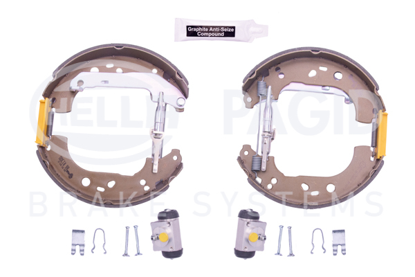 BEHR HELLA SERVICE - 8DB355005101 - Комплект тормозных колодок