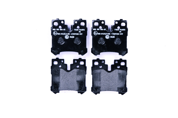 BEHR HELLA SERVICE - 8DB355006651 - Комплект тормозных колодок, дисковый тормоз