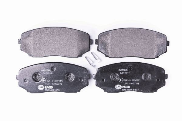 BEHR HELLA SERVICE - 8DB355013251 - Комплект тормозных колодок, дисковый тормоз
