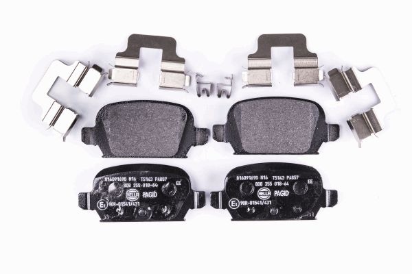 BEHR HELLA SERVICE - 8DB355018641 - Комплект тормозных колодок, дисковый тормоз