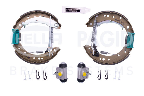 BEHR HELLA SERVICE - 8DB355022931 - Комплект тормозных колодок